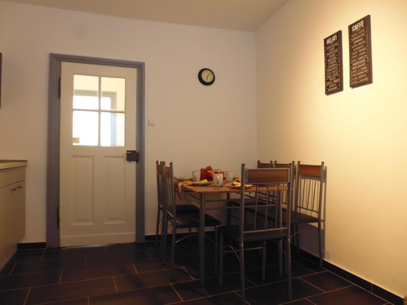 Mosel Ferienhaus Zell Exteriör bild
